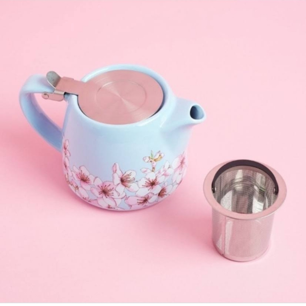 Brand New Tea Pot
